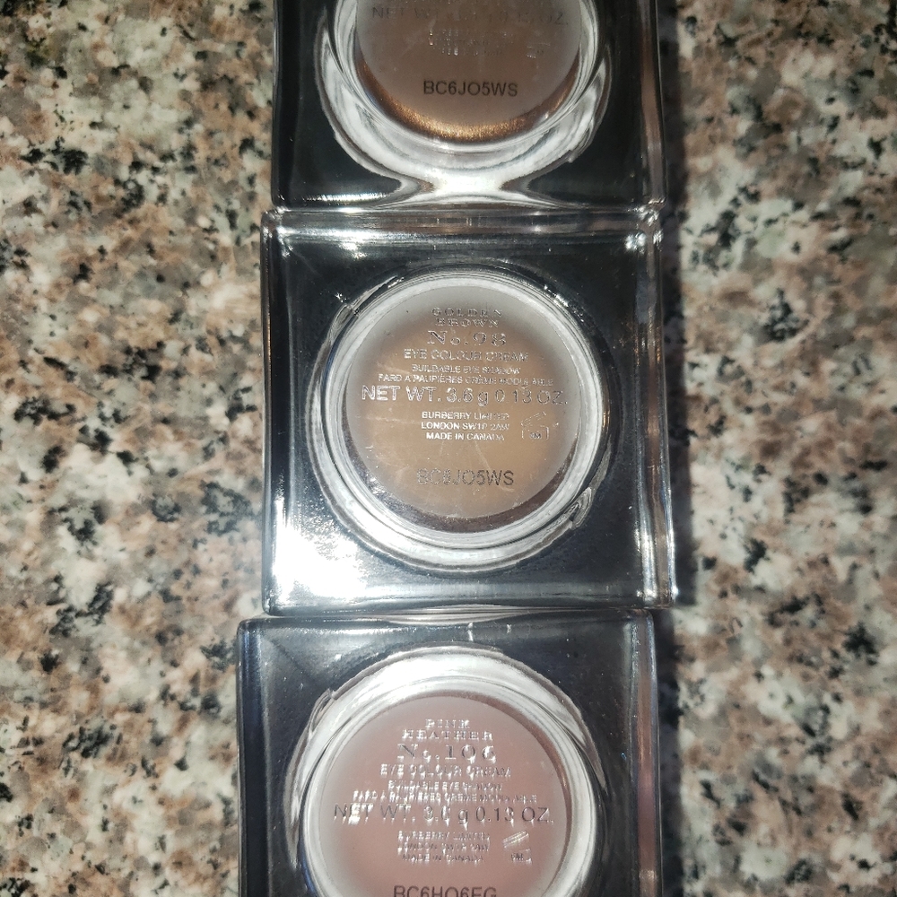 Eye shadow - Picture 3 of 4